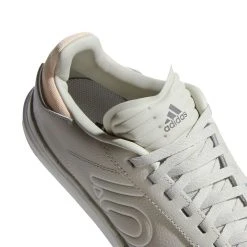 Buy 🧨 Five Ten Flat Pedal Shoes Sleuth DLX PU Mountain Bike Shoe Women's 🔔 -Bike Footwear Sales 2022 SESGREORA D7